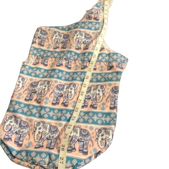 Yogiii Tote Elephant Graphic Yoga Sling Bag -NWT - Picture 10 of 14